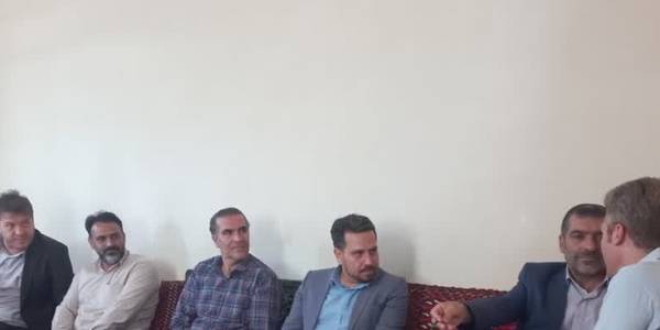بازدید فرماندار و سایر مسئولین از روستای قشلاق قره زاغه و پیگیری مشکلات اراضی این روستا