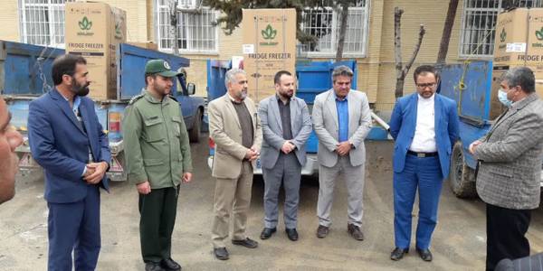 اهداء جهیزیه به نوعروسان توسط کمیته امداد امام خمینی (ره) شهرستان کمیجان