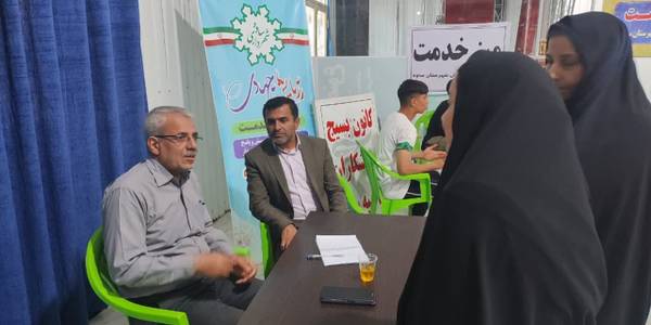 رزمایش جهادی میز خدمت در آستان مقدس امام زاده سید اسحاق(ع) ساوه آغاز شد.