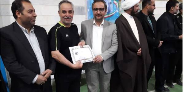 تیم  پرسپولیس خسروبیگ قهرمان مسابقات فوتسال جام نوروز روستای خسروبیگ