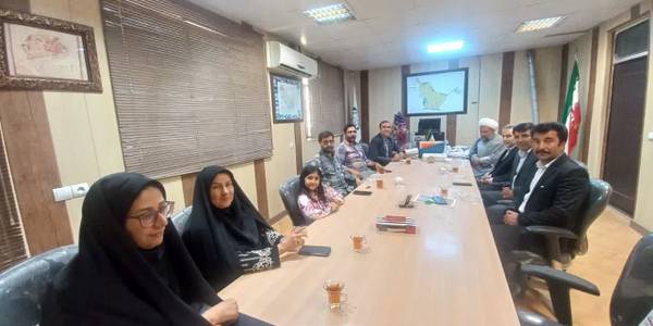 حضور حجت الاسلام عطاالهی امام جمعه بخش زاویه به همراه جناب آقای شالیان مقدم بخشدار بخش زاویه در دفتر شهردار