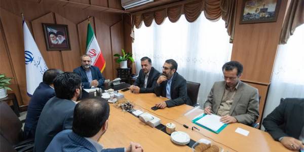 مدیرعامل صندوق بیمه اجتماعی کشاورزان، روستائیان و عشایر کشور با استاندار مرکزی دیدار و گفتگو کرد