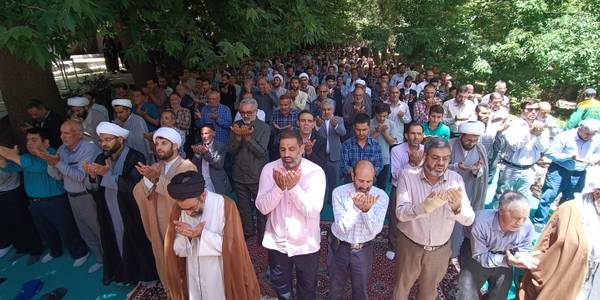 حضور سرپرست فرمانداری شهرستان شازند در مراسم جشن عید غدیر و نماز عبادی و سیاسی جمعه شهر شازند