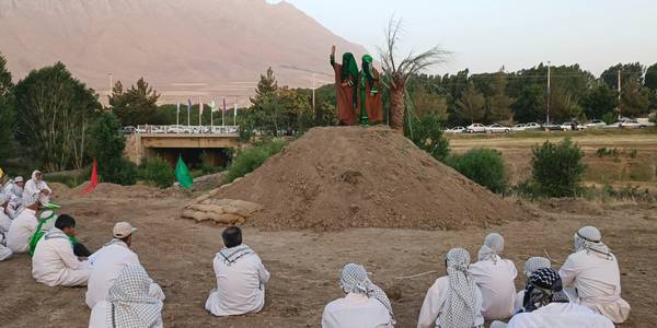 مراسم بازسازی واقعه غدیر خم در شهر آستانه برگزار شد