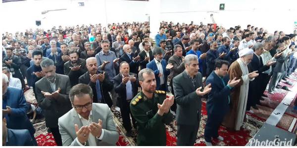 نماز عید سعید فطر در مسجد حضرت امام حسین علیه السلام به امامت حجه الاسلام و المسلمین سعیدی، امام جمعه کمیجان