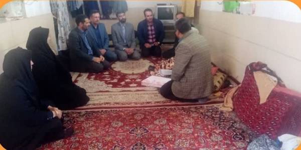 🔷حضور آقای مهندس انعامی مدیرکل راه و شهرسازی استان مرکزی  وسرکار خانم رستمی معاون فرهنگی کمینه امداد امام ره استان در شهرستان کمیجان