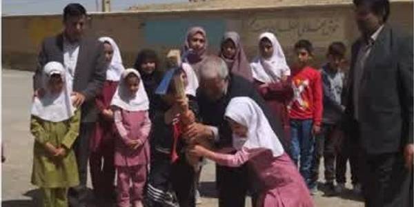 کلنگ زنی احداث مدرسه خیر ساز در روستای حسین آباد با مشارکت آقای عیوضی خیر مدرسه ساز شهرستان