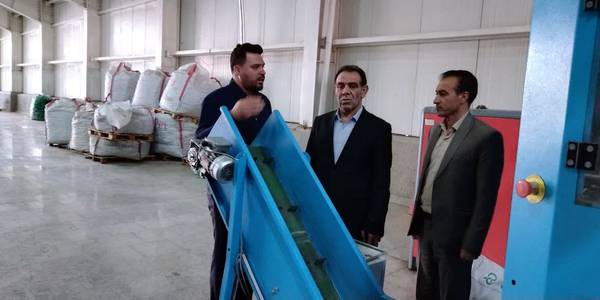 بازدید سرپرست فرمانداری از شرکت بهنوش شهر آستانه