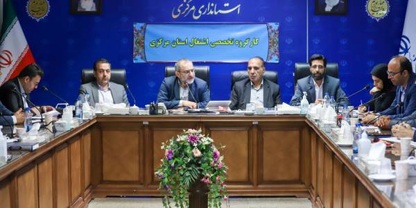 استاندار: حساب دستگاه‌های دولتی و شرکت‌ها از بانک‌های ضعیف استان مرکزی خارج می‌شود