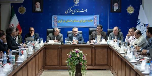 تأکید استاندار مرکزی بر شتاب بخشی به جریان ساخت مسکن- پروژه‌های نهضت ملی نباید با گره خدمات عمومی مواجه شوند