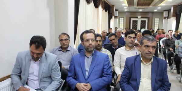 برگزاری همایش دهیاران شهرستان زرندیه به مناسبت گرامیداشت هفته دهیاری ها