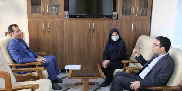 دیدار مدیرکل با کریمی مدیرکل دفتر هماهنگی عمرانی و خدمات روستایی و خانم میرزایی معاون دفتر برنامه ریزی و مدیریت روستایی سازمان شهرداری ها و دهیاری های کشور