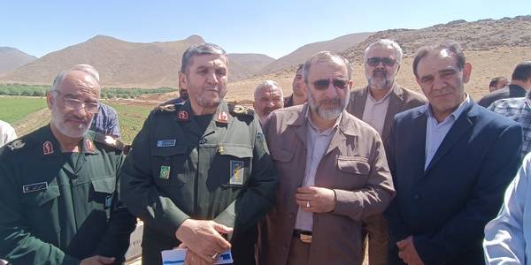 اجرای کانال انتقال آب کشاورزی روستای کرک با حضور استاندار مرکزی و فرمانده قرارگاه محرومیت زدایی سپاه پاسداران