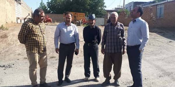 بازدید فرماندار از ترمیم  آسفالت معابر شهر خنداب