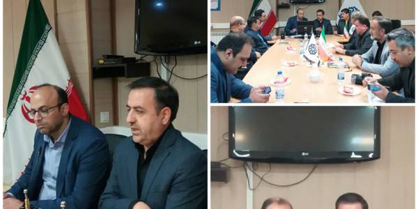 حضور میرزاخانی معاون هماهنگی امور اقتصادی وتوسعه منطقه ای استانداری مرکزی در سامد وارتباط مستقیم وپاسخگویی از طریق تلفن ۱۱۱ به شهروندان گرامی.
در این ارتباط مستقیم مدیرکل امور اقتصاد دارایی ومدیران دستگاههای زیر مجموعه هم حضور داشتند که در خصوص ماموریت ها واقدامات مرتبط، به شهروندان  پاسخگو وراهکارهای مثبته را ارائه دادند.
یکشنبه۱۴۰۲-۰۵-۰۸