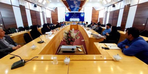 امروز برگزاری جلسه مانور زلزله در سد الغدیر جهت هماهنگی دستگاههای شهرستان تفرش و اعلام گزارش برنامه سناریو به ریاست مویدی معاون فرماندار و با حضور اعضای ستاد بحران شهرستان در محل فرمانداری برگزار گردید.