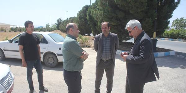فرماندار از شهرک صنعتی خمین بازدید کرد.