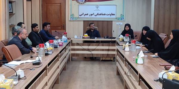 جلسه هماهنگی دوره آموزشی تربیت مبلغین و کنشگران عفاف و حجاب در شهرستان ساوه به ریاست قاسمیان معاون فرماندار و  با حضور آقامحمدی معاون دفتر امور بانوان  و خانواده استانداری ، مهاجرانی مسئول  کارگروه زیست عفیفانه  هیات اندیشه ورز بانوان  استان و جمعی از مسئولان و کارشناسان دستگاههای اجرایی مرتبط در  شهرستان  در محل فرمانداری برگزار شد  .  ٠٩-٠٥-١٤٠٢