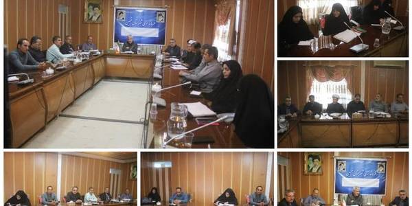 جلسه هماهنگی  دوره آموزشی تربیت مبلغین و کنشگران عفاف و حجاب در شهرستان  خمین به ریاست کمانکش فرماندار  شهرستان و  باحضورانصاری معاون سیاسی ، امنیتی واجتماعی فرماندار ،آقا محمدی معاون دفتر امور بانوان وخانواده استانداری ، مهاجرانی مسئول کارگروه زیست عفیفانه  هیات اندیشه ورز بانوان استان و جمعی از  مسئولان و کارشناسان دستگاههای اجرایی مرتبط در شهرستان در محل فرمانداری  برگزار  گردید .  ١١-٠٥-١٤٠٢