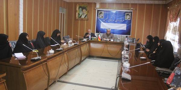 نشست هم اندیشی اعضای پیشنهادی هیات اندیشه ورز حوزه زنان ، خانواده و جوانی جمعیت شهرستان خمین برگزار شد