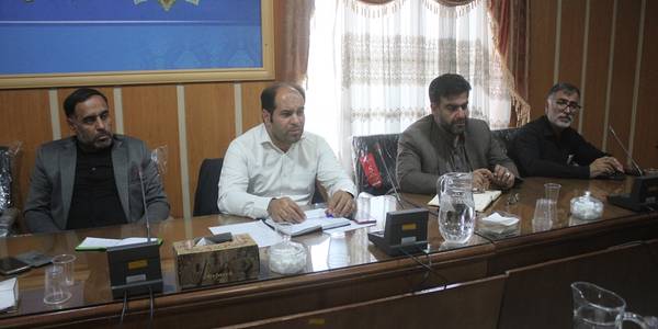 جلسه بررسی و اجرای طرح حمایتی نیروگاه های خورشیدی در حوزه انرژی های تجدید پذیر در شهرستان خمین برگزار شد