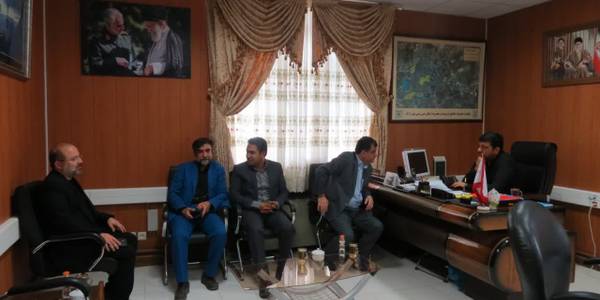 حضور مدیر کل کتابخانه های عمومی استان مرکزی   در دفتر فرماندار اراک ودیدار وگفتگو با بافرماندار شهرستان اراک