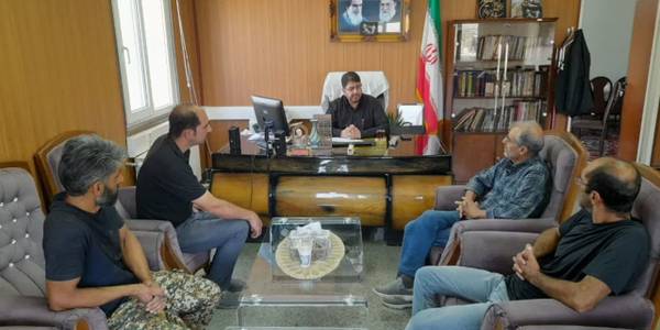 دیدار چهره ‌به ‌چهره محمدرضا رضایی فرماندار شهرستان تفرش با شهروندان            :