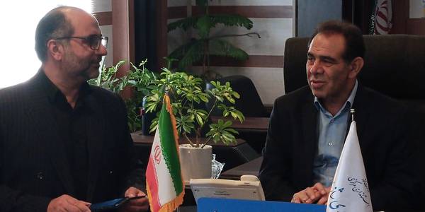 دیدار و نشست سرپرست فرمانداری شهرستان شازند با دبیر کمیسیون مبارزه با مواد مخدر استان مرکزی