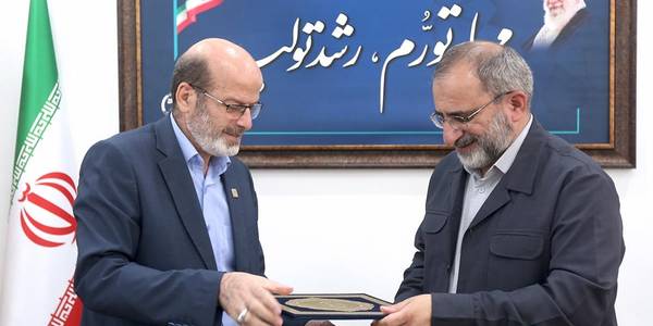 استانداری مرکزی و جهاددانشگاهی تفاهم‌نامه همکاری امضا کردند