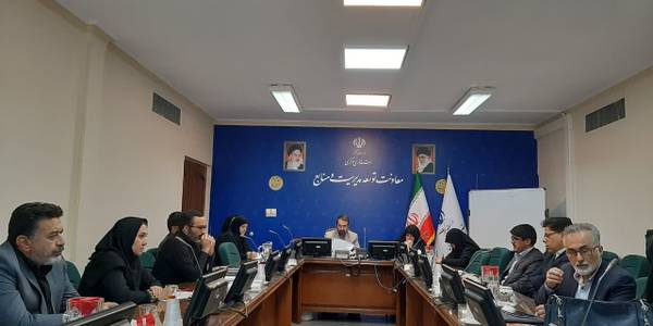 جلسه ویدئو کنفرانسی کارگرووه مقابله با سقط غیر قانونی جنین وزارت کشور با حضور نظری معاون سیاسی ،امنیتی و اجتماعی استانداری،مفتح زاده مدیر  کل دفترامور بانوان و خانواده استانداری و سایر اعضا در محل استاندارای برگزارگردید .  ٢٤-٠٥-١٤٠٢