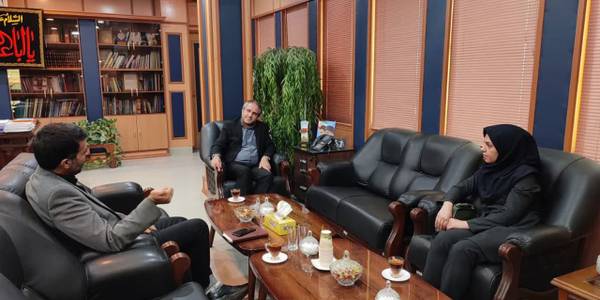 دیدار رییس بیمارستان شهید چمران ساوه (تامین اجتماعی) با مهدی الیاسی معاون استاندار و فرماندار ویژه شهرستان ساوه