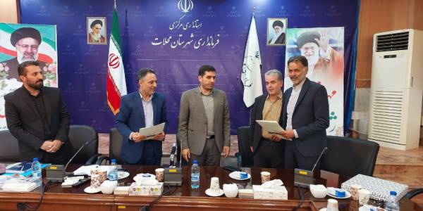 سرپرست فرمانداری شهرستان محلات گفت :  جهاد کشاورزی علی الخصوص در مورد مسائلی که ارتباط مستقیم با مردم دارند مثل حوزه نظارت آرد و نان، امور اراضی ، خرید گندم و توزیع کود و نهاده های دامی و ... باید تلاش و همت بیشتری داشته باشد