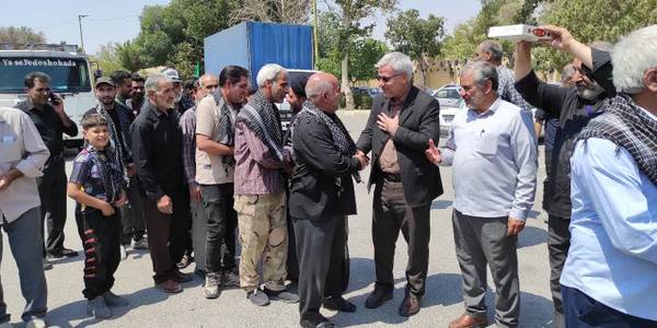 آئین بدرقه خادمین موکب مردمی ام البنین (س) شهرستان خمین در کربلا برگزار شد