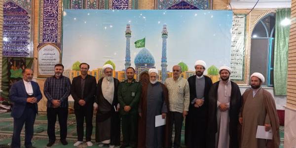 مراسم روز جهانی مساجد باحضور حجت‌الاسلام والمسلمین اجرائی امام جمعه، جواد اتابکی فرماندار، سرهنگ پاسدار میرهادی و جمعی از مسئولین و مردم مومن و انقلابی شهرستان تفرش در مسجد جامع امام خمینی (ره) برگزار شد.