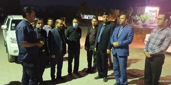 حضور هادی فرماندار شهرستان اراک  به همراه پاکپور مدیرکل دفتر امور روستایی استانداری مرکزی