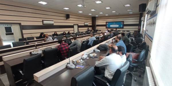 کارگاه آموزشی با عنوان آشنایی بیشتر با سامانه ستاد ویژه دهیاران بخش مرکزی شهرستان خنداب برگزار گردید