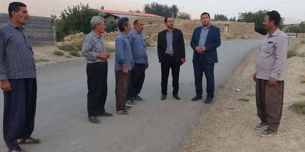 عصر امروز جواد اتابکی سرپرست فرمانداری شهرستان تفرش فرماندار به اتفاق درودیان بخشدار مرکزی از روستای هفتیان بازدید و با اهالی این روستا دیدار نمودند.