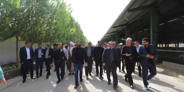 توفیقات سیاست خارجی مرهون دفاع اقتصادی و حفظ سنگر تولید است