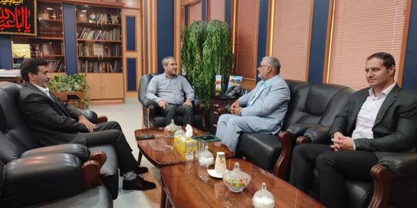 به مناسبت هفته دولت در دیدارهای جداگانه ای رئیس و اعضای خانه کارگر ساوه و زرندیه و رئیس و اعضای شورای شهرستان ساوه با مهدی الیاسی معاون استاندار و فرماندار ویژه شهرستان ساوه دیدار و گفتگو کردند.