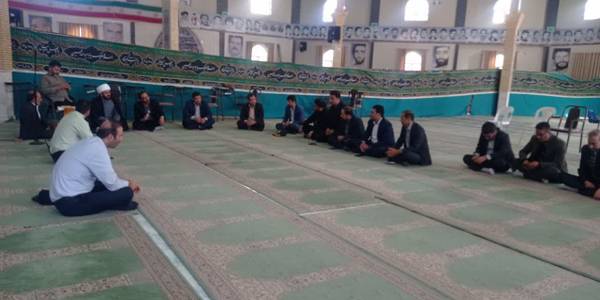 جلسه هماهنگی پیاده روی جاماندگان اربعین حسینی در محل مصلی شهر تفرش برگزار گردید.
در این جلسه در خصوص مسیر همایش از محل مصلی تا امامزاده احمد و ایجاد موکب و... بحث و تبادل نظر گردید.