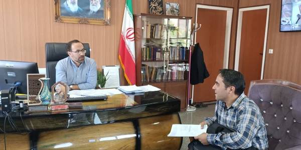 بررسی آخرین وضعیت ناحیه صنعتی تفرش در دیدار مسئول شرکت شهرک های صنعتی شهرستان با فرماندار.