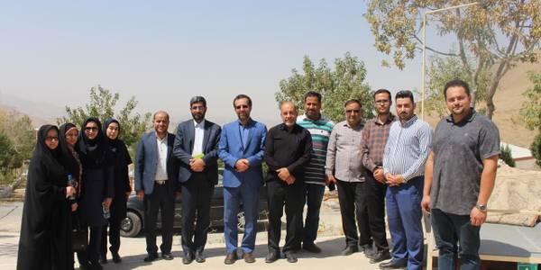 بازدید و ارزیابی وضعیت نیروی انسانی تعدادی از دهیاری های بخش مرکزی شهرستان اراک توسط مدیرکل دفتر امور روستایی و شوراها و نمایندگان سازمان امور اداری و استخدامی و سازمان شهرداری ها و دهیاری های کشور