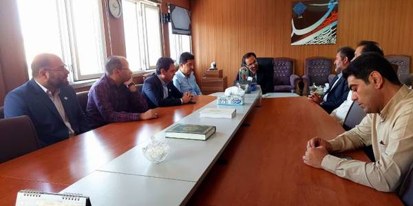 دکتر اتابکی خطاب به واشقانی رئیس دانشگاه تفرش: ما را بعنوان دانشگاهی در کنار خود ببينيد.