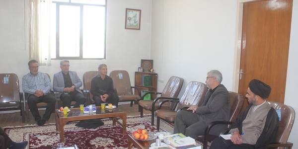 جلسه بررسی مسائل و مشکلات پروژه مسکن محرومین شهرستان خمین برگزار شد