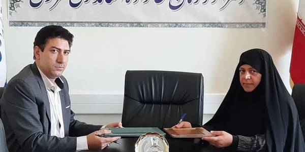 دیدار مفتح زاده مدیر کل دفتر امور بانوان استانداری با آقای نظامی مدیر کل اداره امور عشایر استان با هدف امضای  تفاهم نامه همکاری بین دفترامور بانوان و خانواده استان و اداره امور عشایر استان در محل دفتر امور بانوان  .   ٢٦-٠٦-١٤٠٢