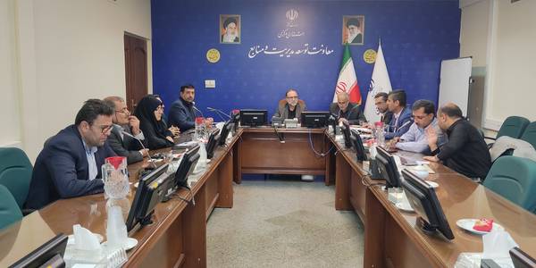 نشست کمیته سرمایه انسانی استانداری مرکزی