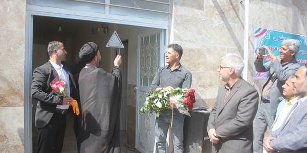 آئین بازگشایی مدرسه بازسازی شده فروتن روستای قلعه بابوی شهرستان خمین برگزار شد