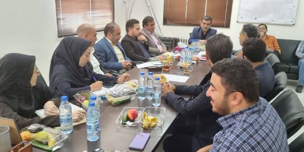 جلسه بررسی وضعیت تصفیه خانه شهرک صنعتی مامونیه