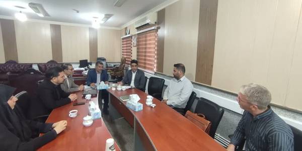 دیدار مدیرکل نوسازی و توسعه و تجهیز مدارس استان مرکزی با فرماندار