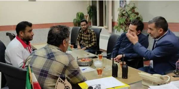 بازدید و پیگیری راه اندازی فیبرنوری هلال احمر زرندیه